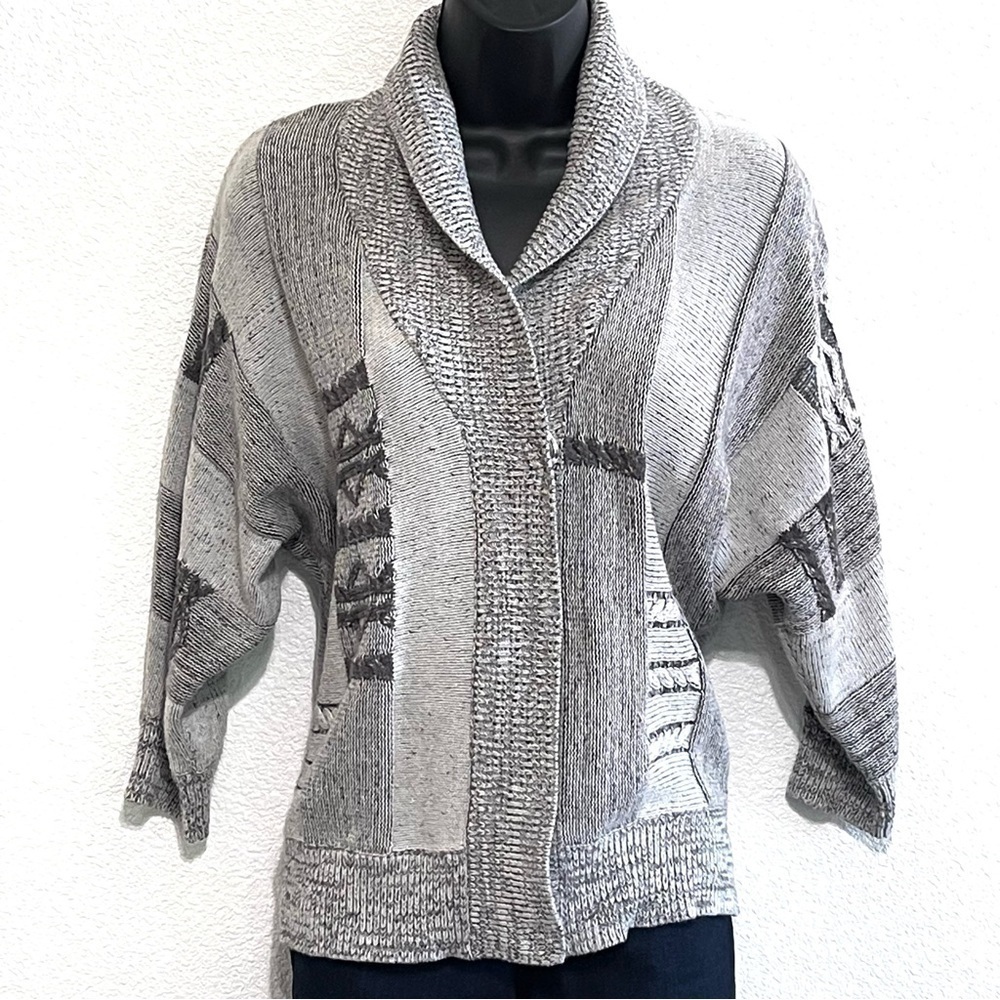 Ecote Urban Outfitter Woman Gray Knit Shawl Snap Button Cardigan Size S